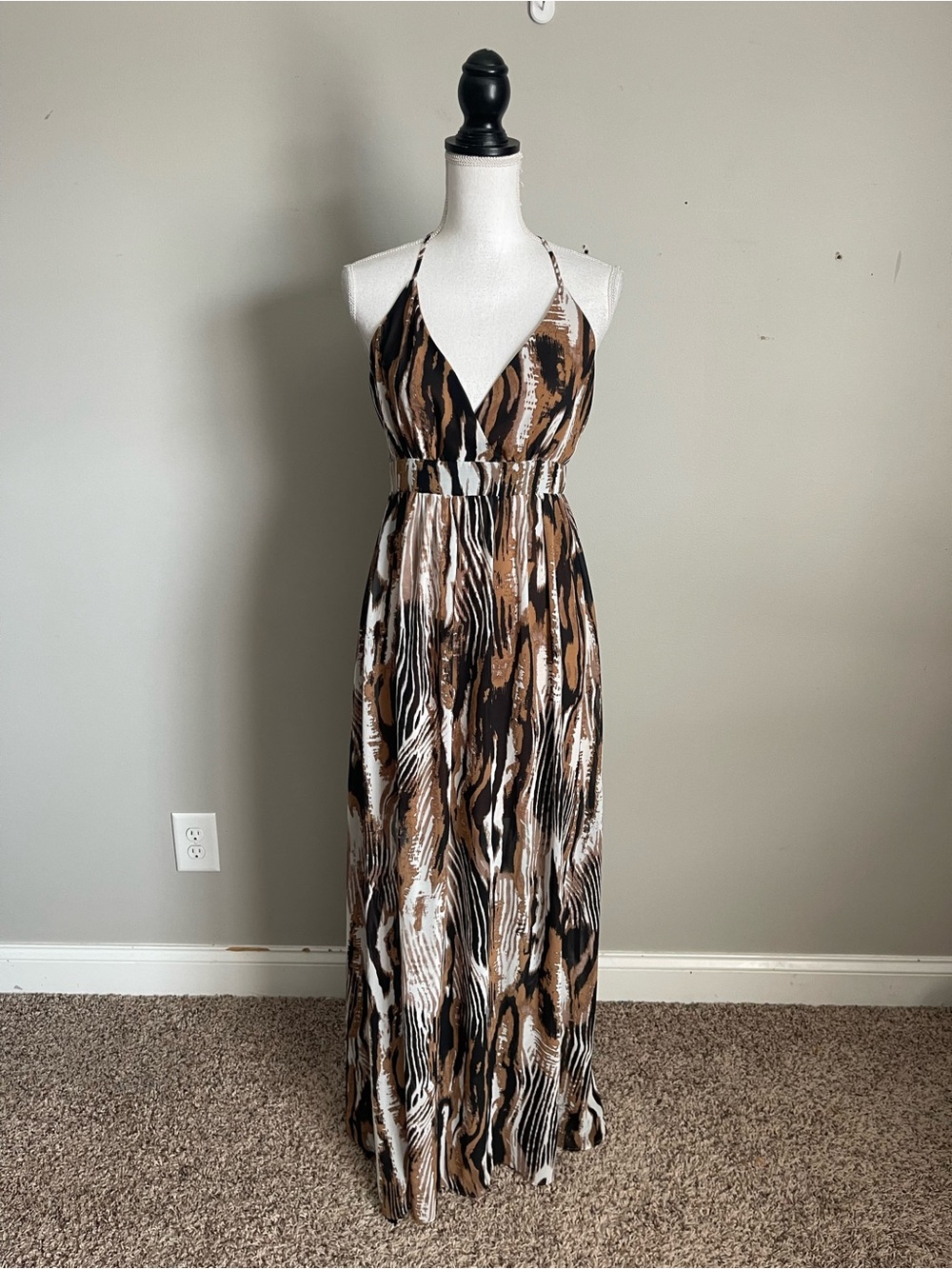 FASHION NOVA Brown Black & White Printed Halter Maxi Dress Sz M